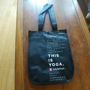 Lululemon reusable shopping bag.
